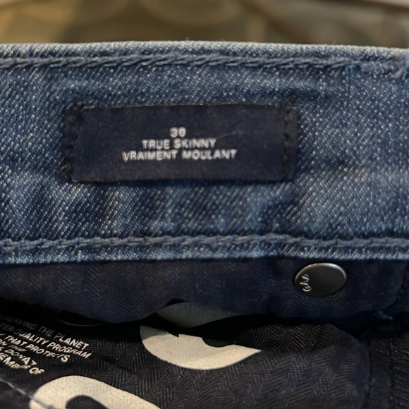 GAP true light mid rise skinny jeans 👖 - Picture 6 of 10